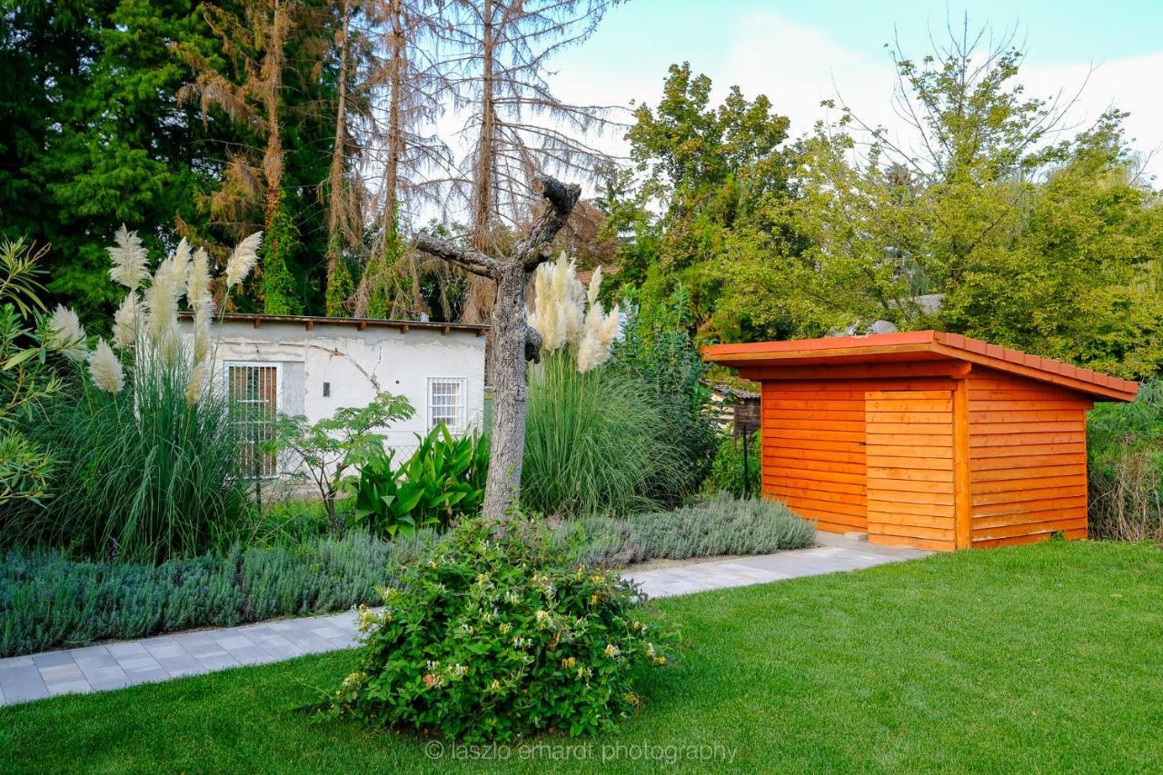 Ciprus Porta Apartmanok Balatonkenese Ngoại thất bức ảnh