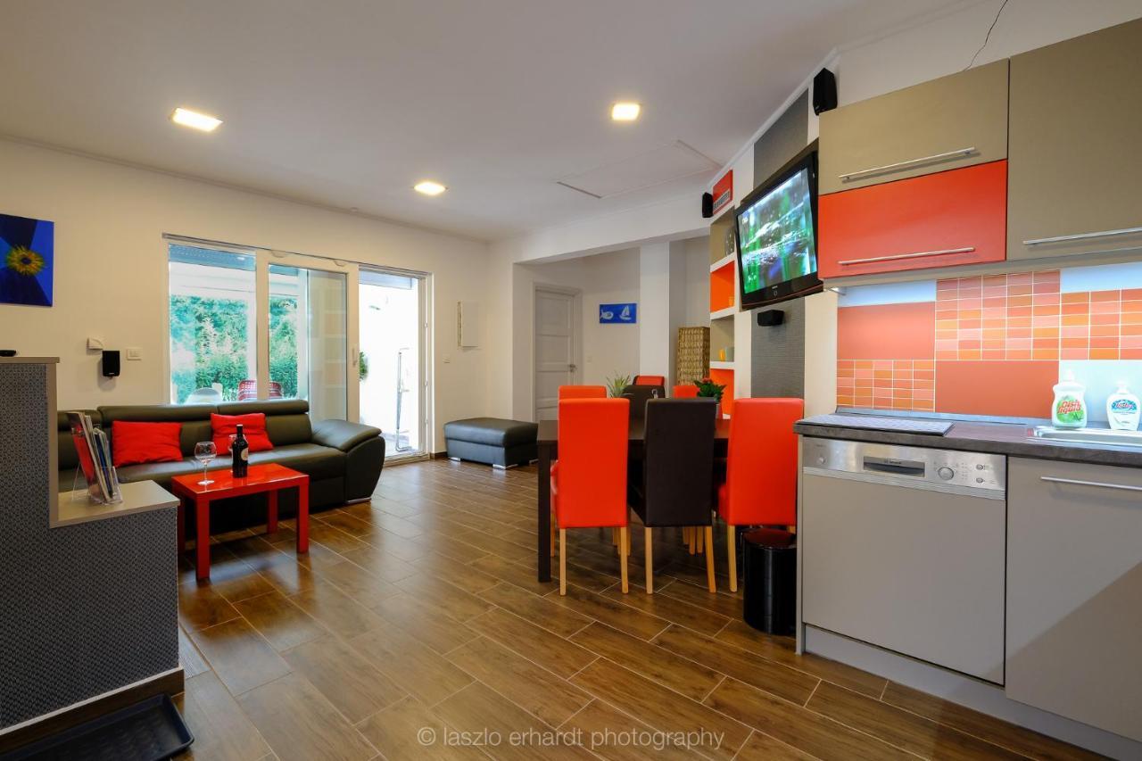 Ciprus Porta Apartmanok Balatonkenese Ngoại thất bức ảnh
