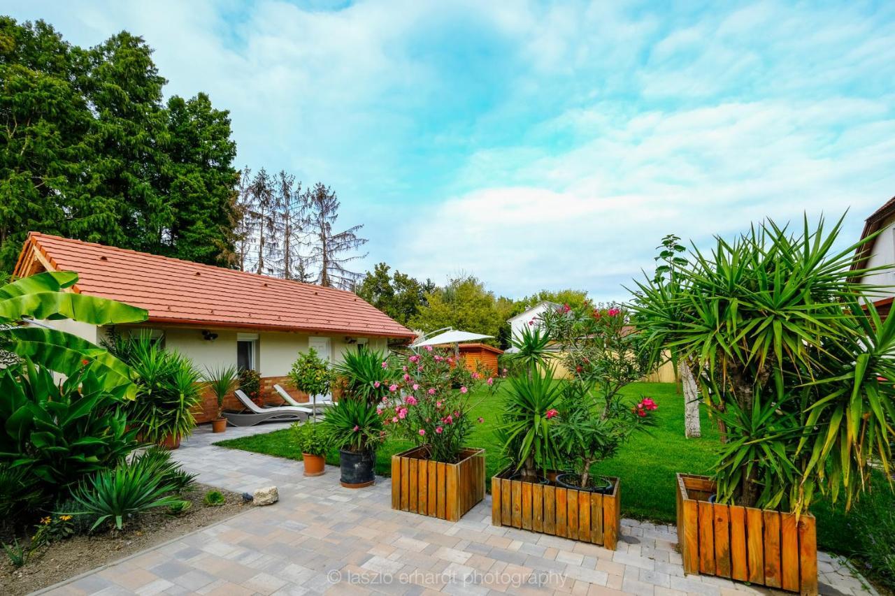 Ciprus Porta Apartmanok Balatonkenese Ngoại thất bức ảnh