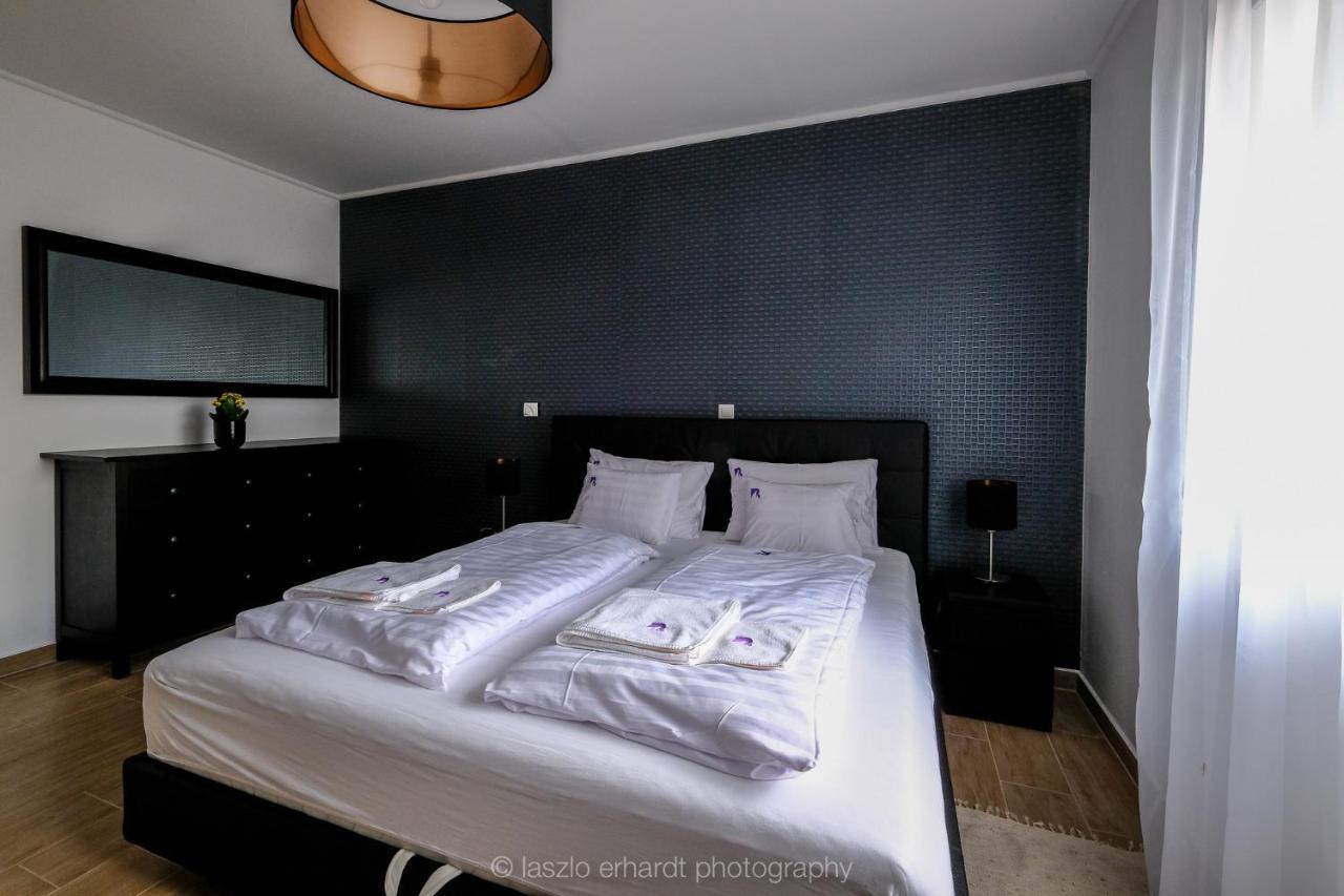Ciprus Porta Apartmanok Balatonkenese Ngoại thất bức ảnh